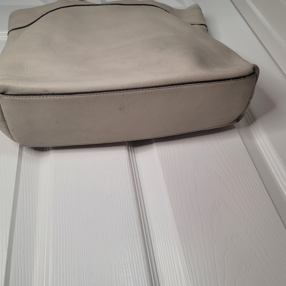 Coach w/bag Cream Colored Purse Julia Perry Tote - Picture 3 of 12